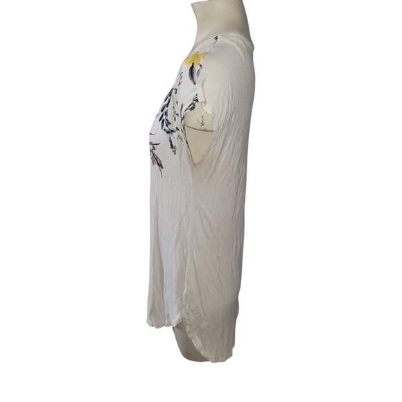 24/7 Comfort Apparel‎ Womens Floral Scoop Neck White T-Shirt Rayon/Spandex S - Picture 3 of 5
